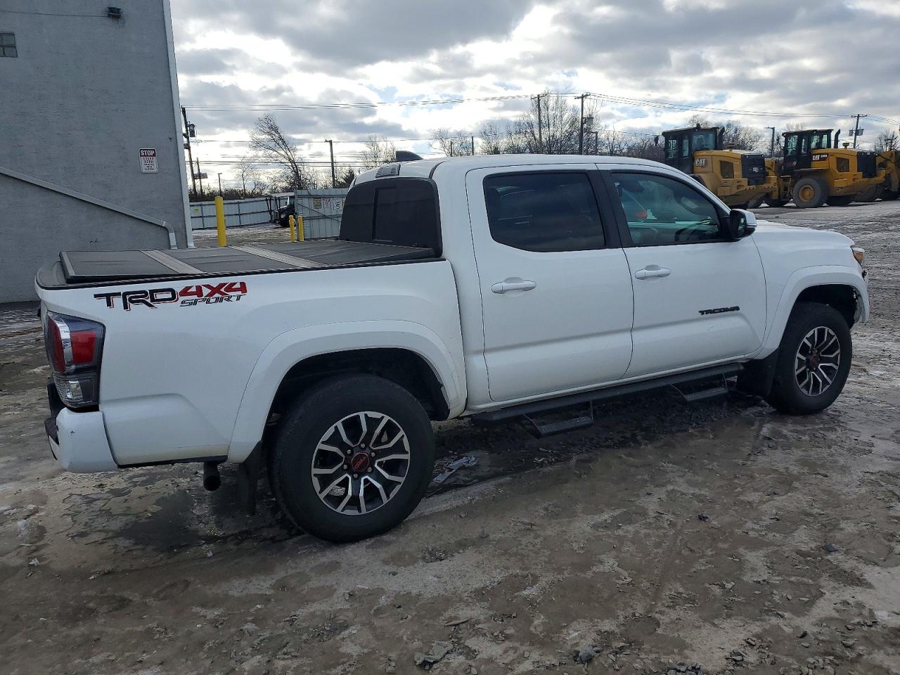 2021 TOYOTA TACOMA TRD SPORT photo 5