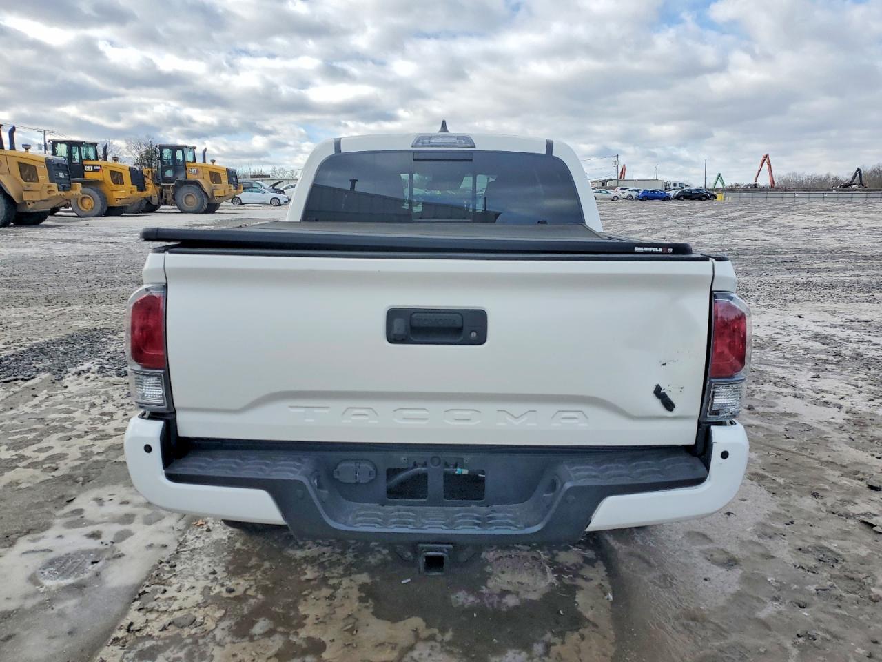 2021 TOYOTA TACOMA TRD SPORT photo 11