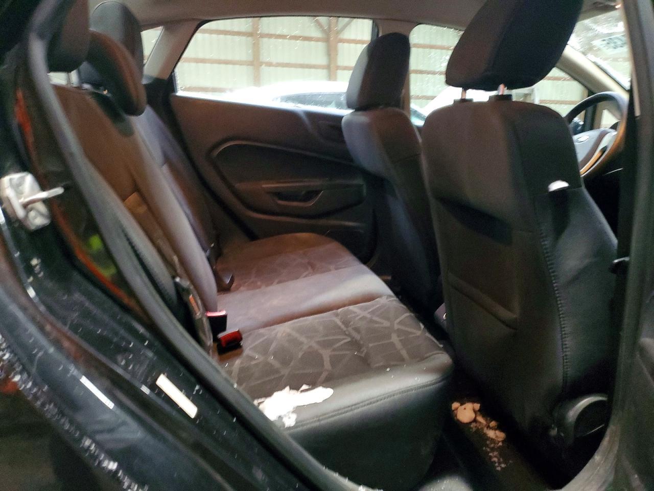 2012 FORD FIESTA SE photo 10