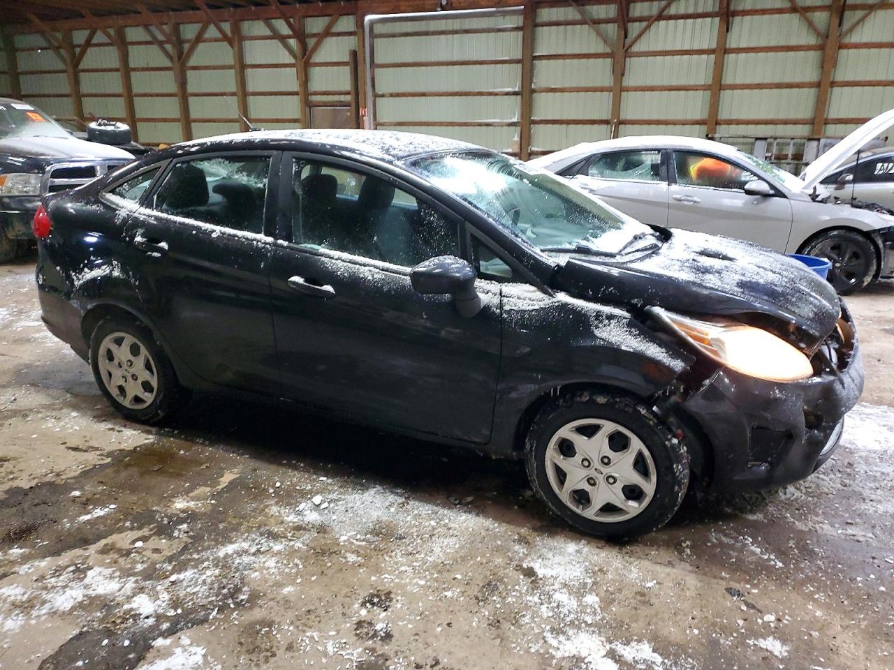 2012 FORD FIESTA SE photo 4