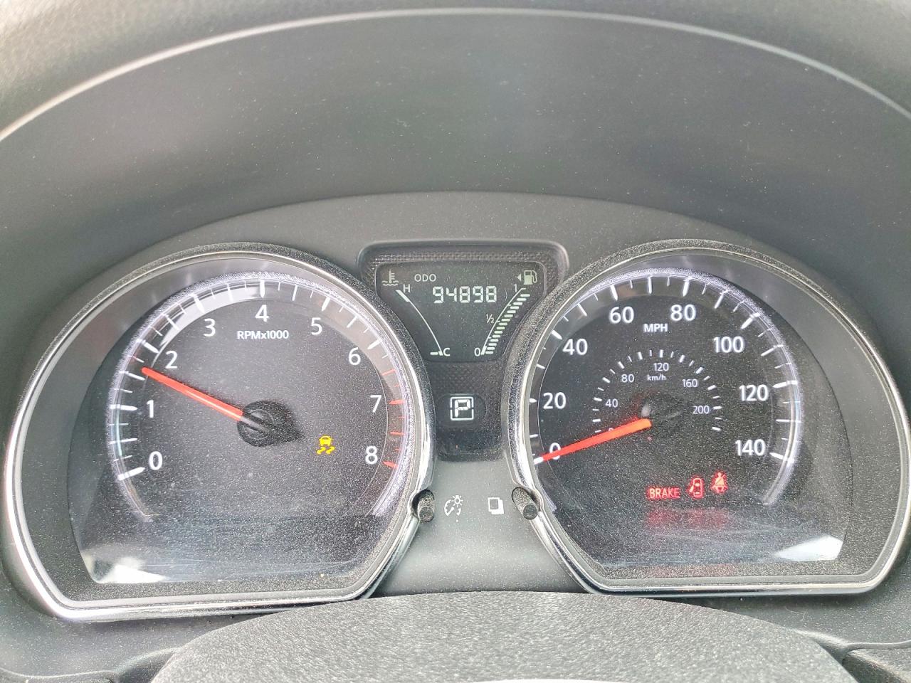 2019 NISSAN VERSA S photo 9