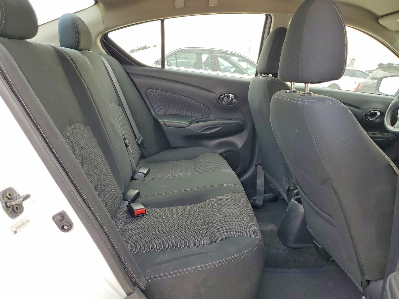 2019 NISSAN VERSA S photo 10