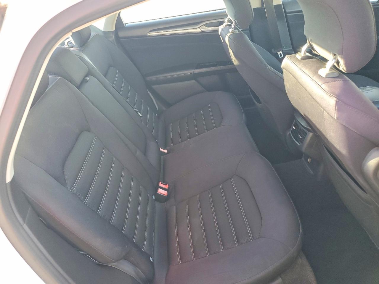 2015 FORD FUSION SE photo 10