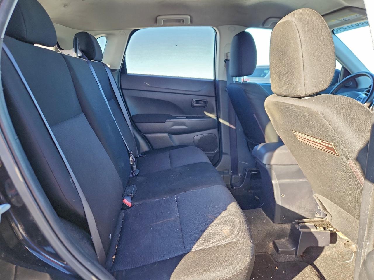 2012 MITSUBISHI OUTLANDER SPORT ES photo 31
