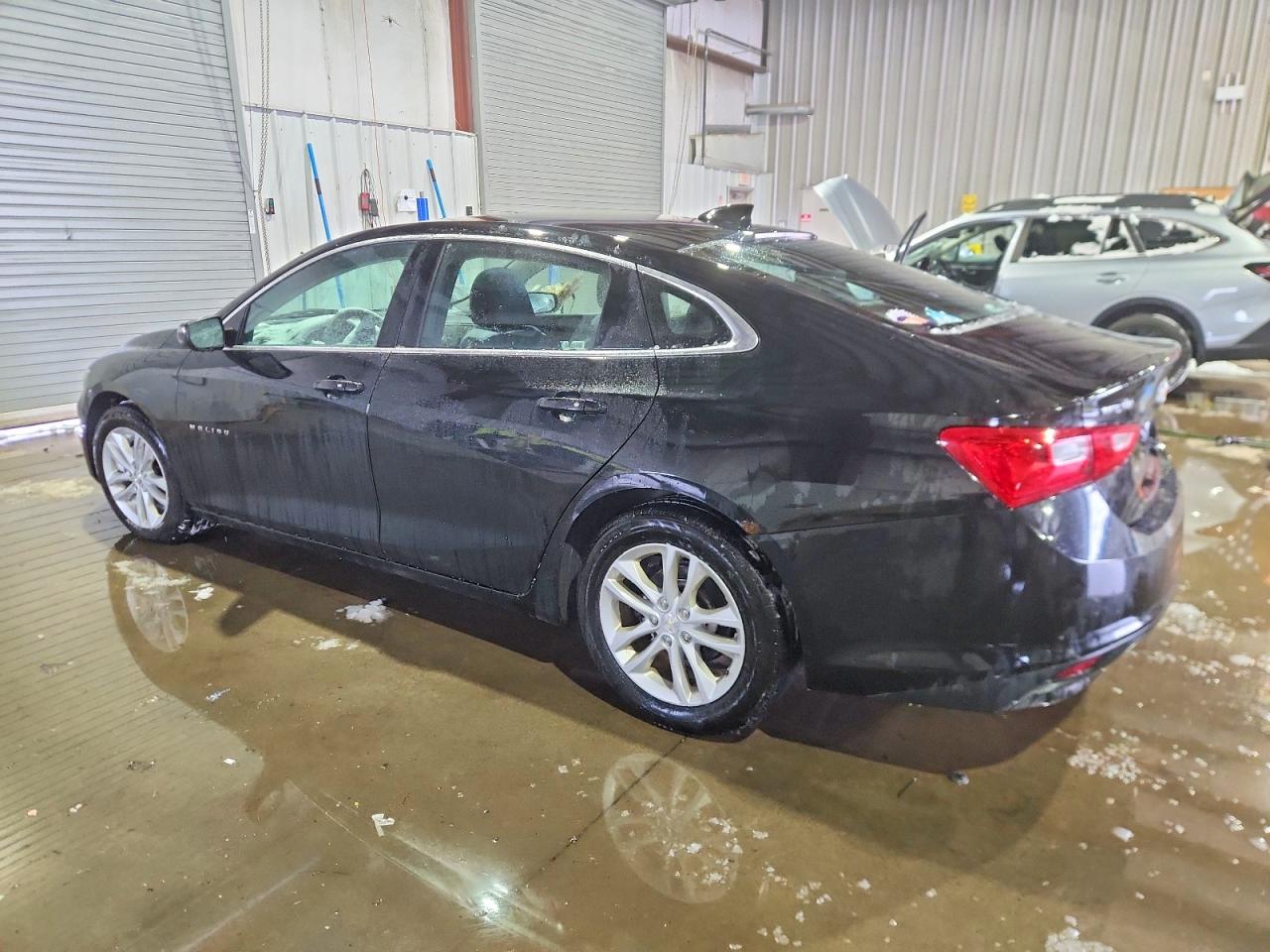 2017 CHEVROLET MALIBU LT photo 2