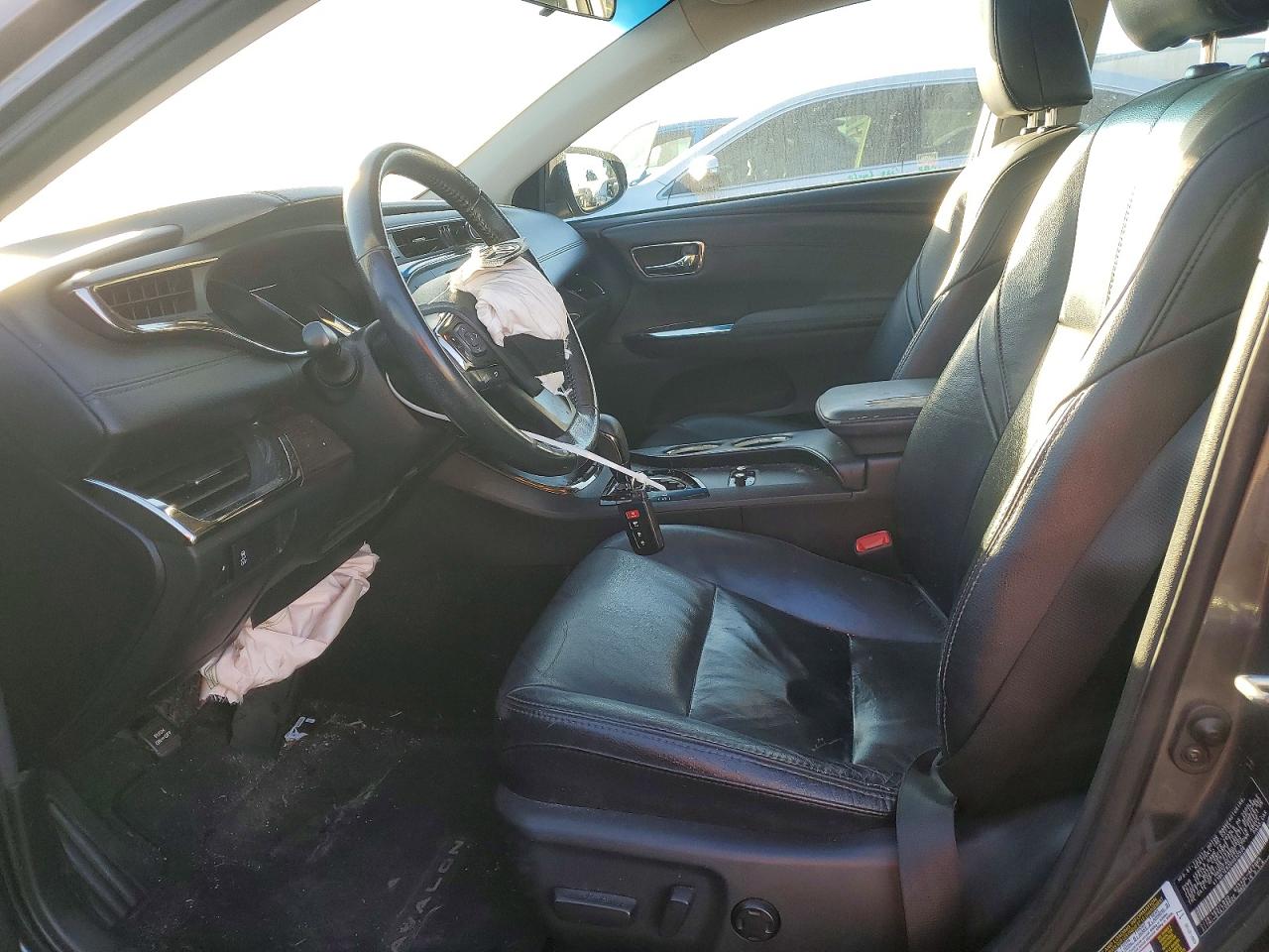 2013 TOYOTA AVALON BASE photo 7