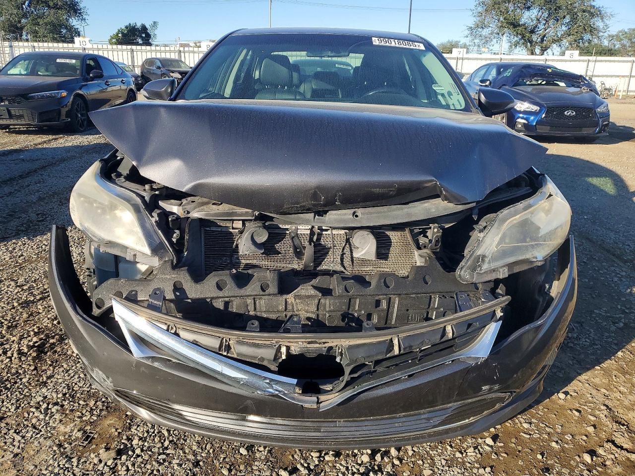 2013 TOYOTA AVALON BASE photo 5