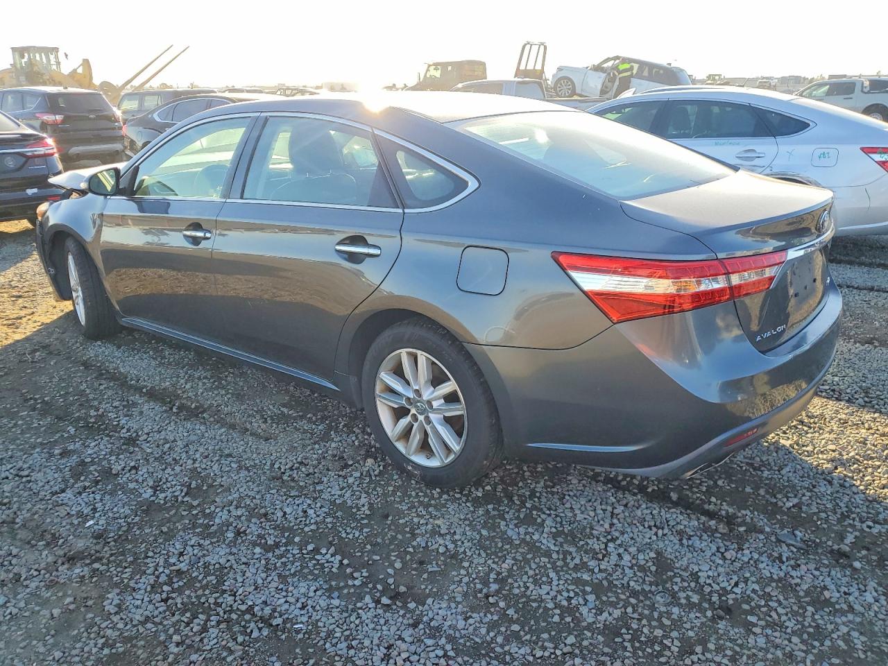 2013 TOYOTA AVALON BASE photo 2