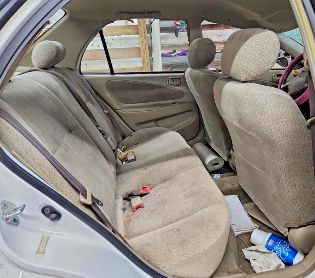 2001 TOYOTA COROLLA LE photo 10