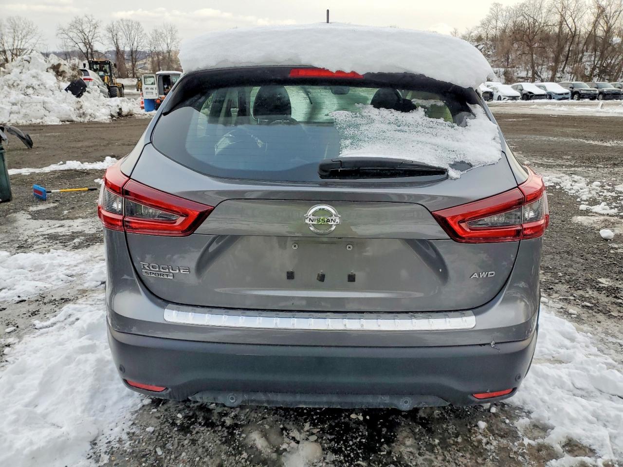 2020 NISSAN ROGUE SPORT S photo 11