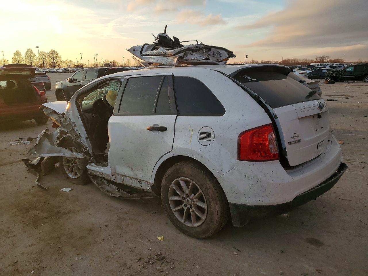 2014 FORD EDGE SE photo 3