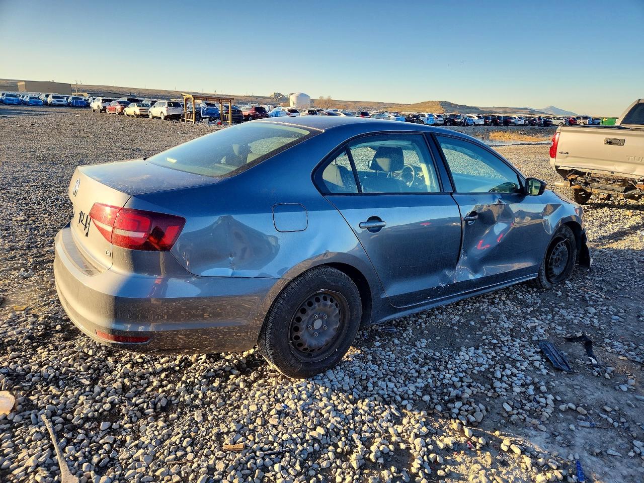 2016 VOLKSWAGEN JETTA S photo 5
