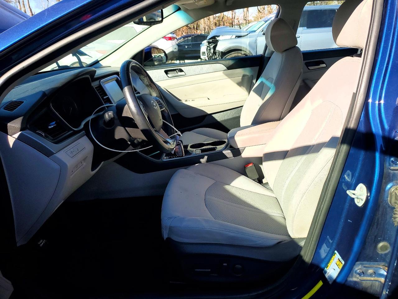 2018 HYUNDAI SONATA SEL photo 7