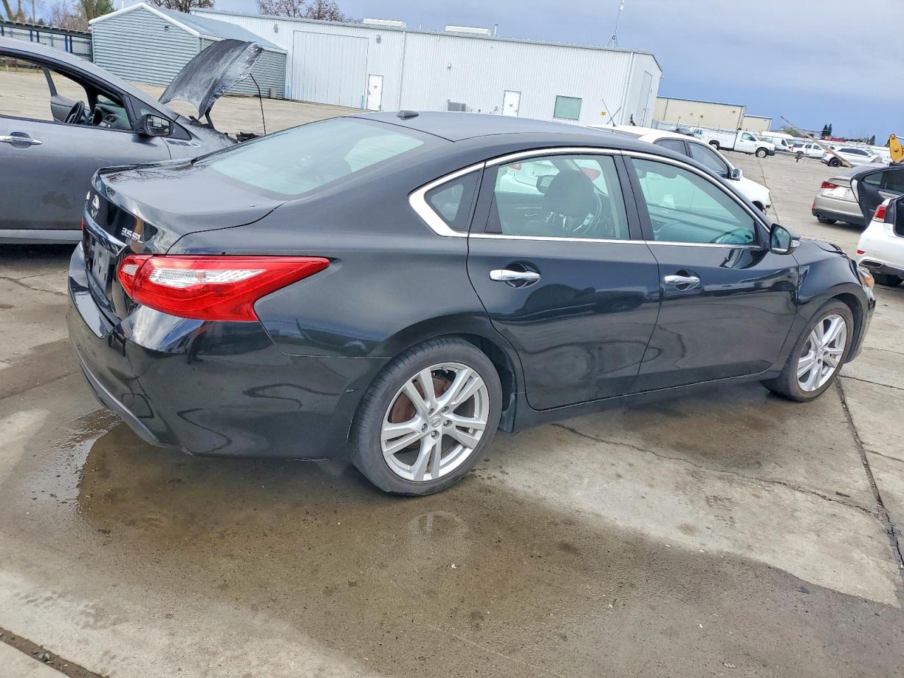 2017 NISSAN ALTIMA 3.5SL photo 3