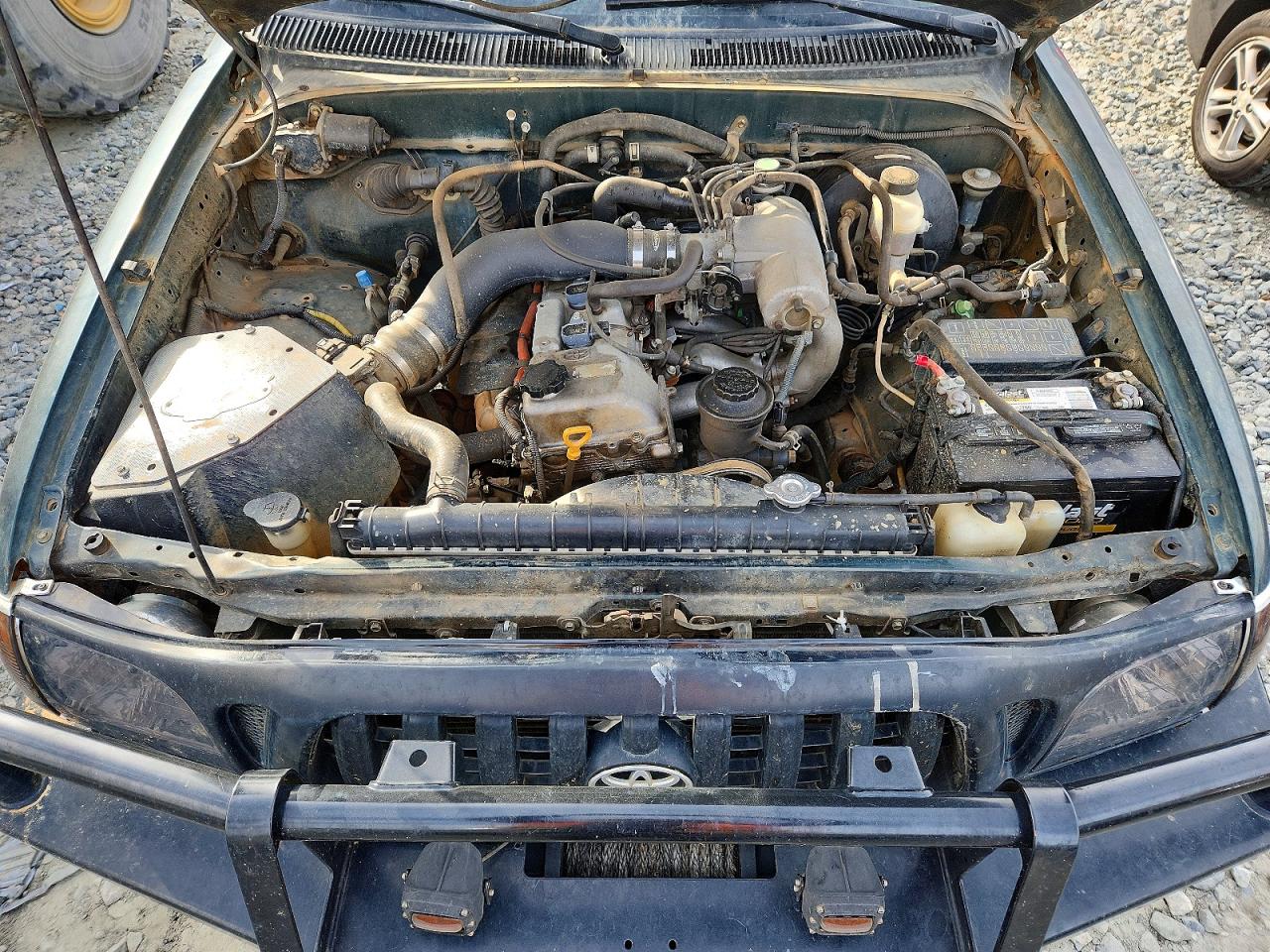2002 TOYOTA TACOMA photo 21