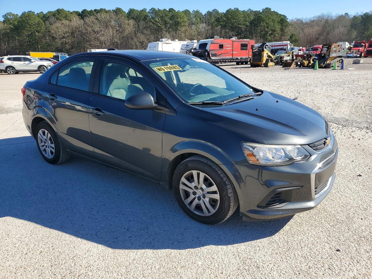 2017 CHEVROLET SONIC LS photo 4