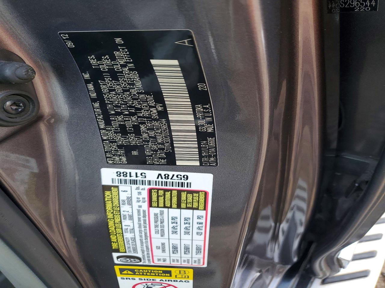 2013 TOYOTA SIENNA photo 13