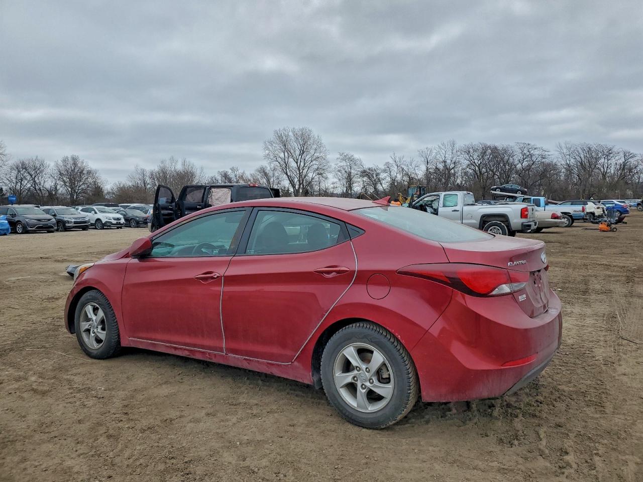 2015 HYUNDAI ELANTRA SE photo 2