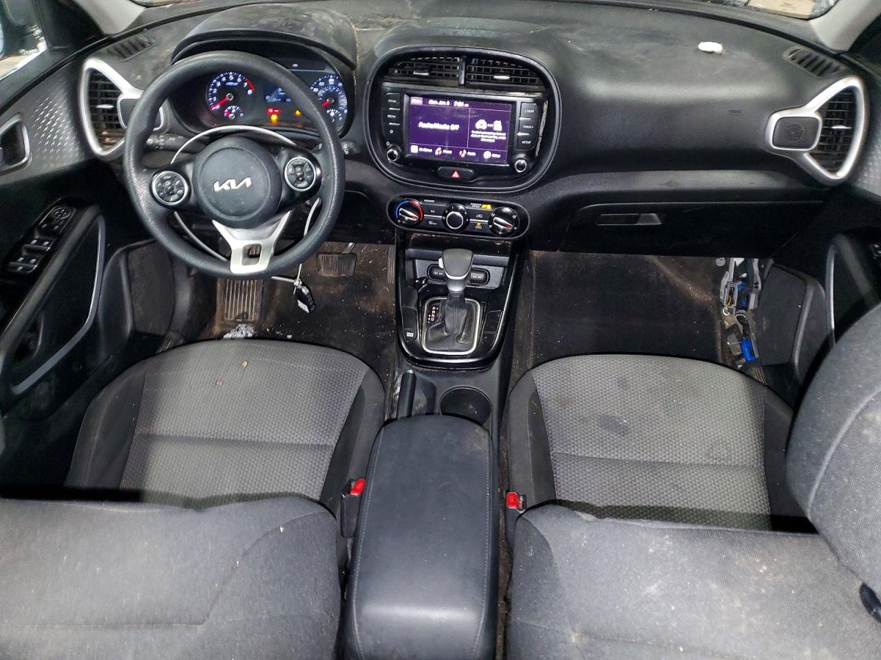 2022 KIA SOUL LX photo 15