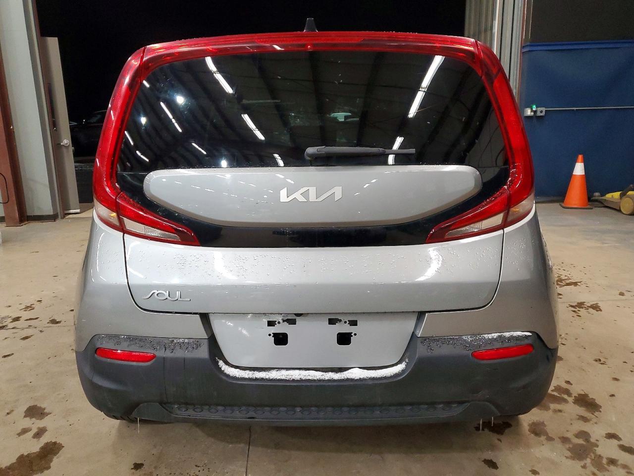 2022 KIA SOUL LX photo 11