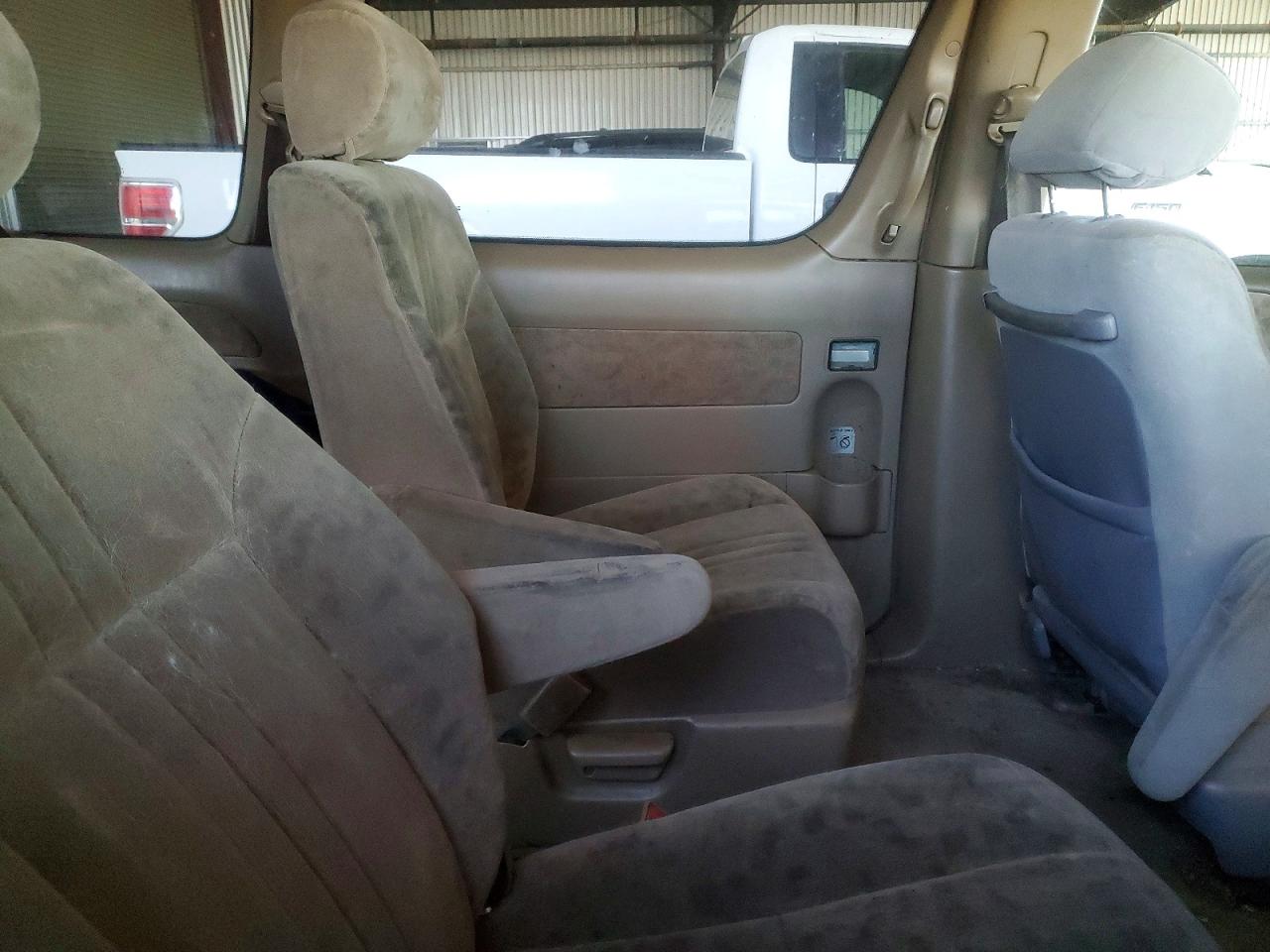 2003 TOYOTA SIENNA LE photo 21