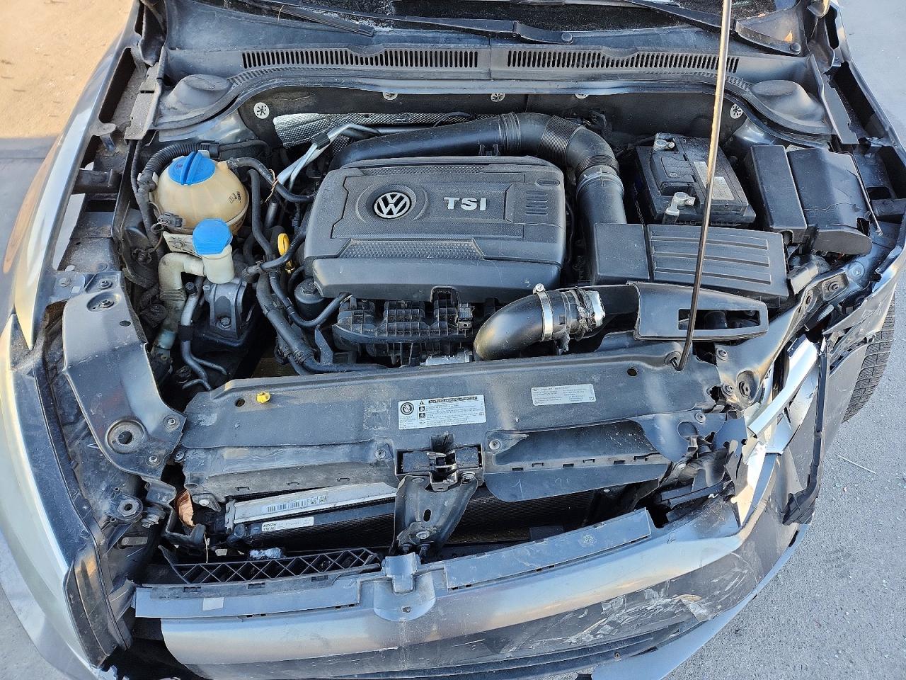 2014 VOLKSWAGEN JETTA SE photo 31