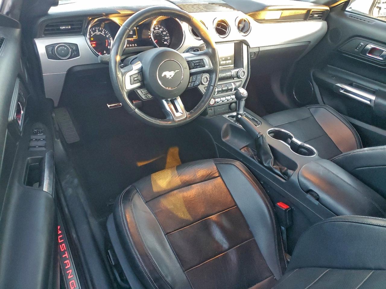 2015 FORD MUSTANG photo 8