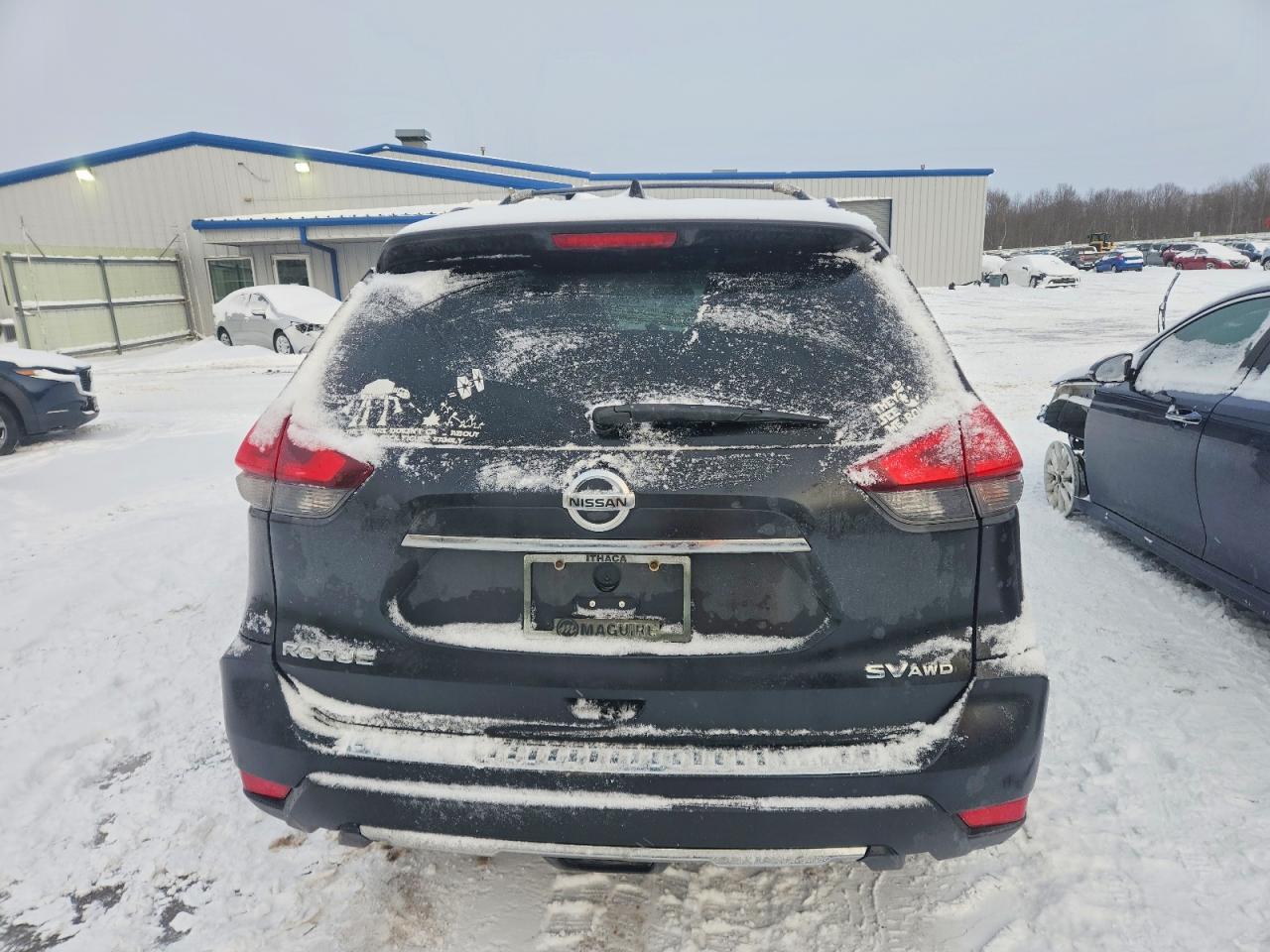 2017 NISSAN ROGUE SV photo 6