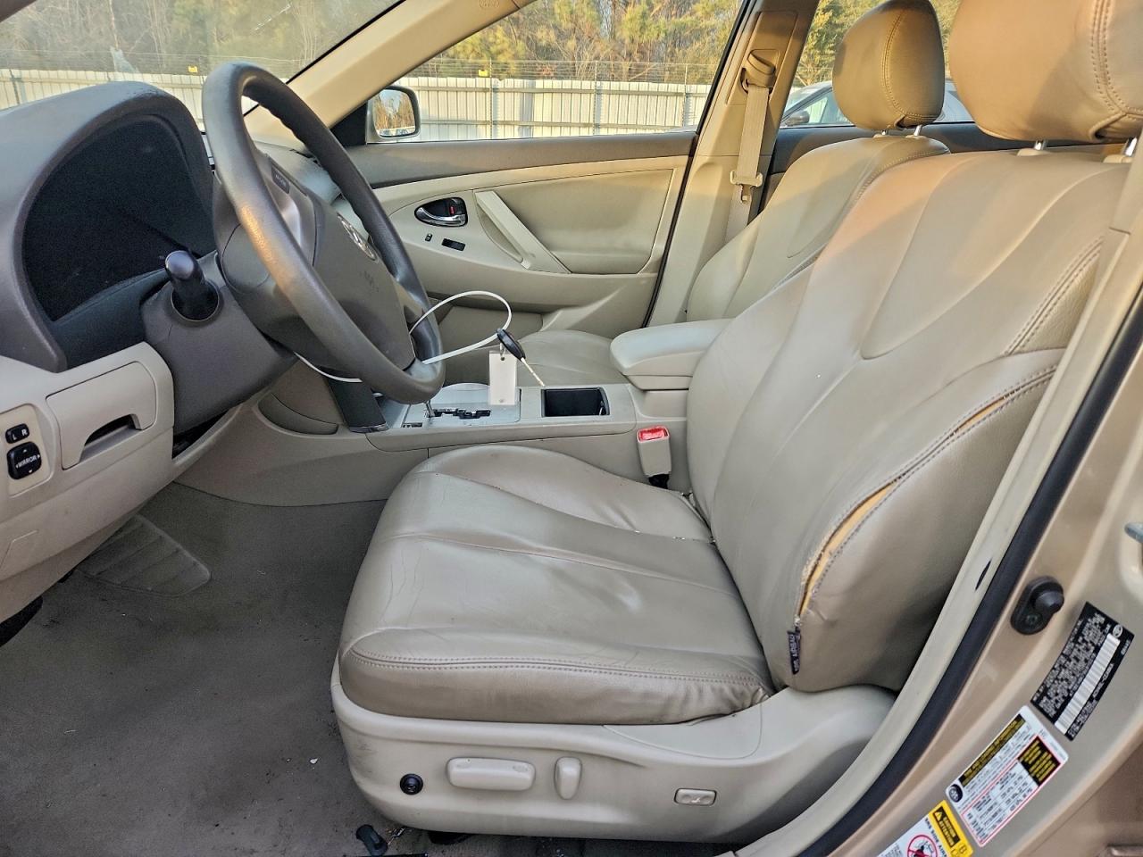 2009 TOYOTA CAMRY BASE photo 13