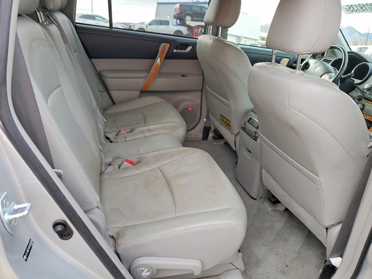 2010 TOYOTA HIGHLANDER HYBRID LIMITED photo 10