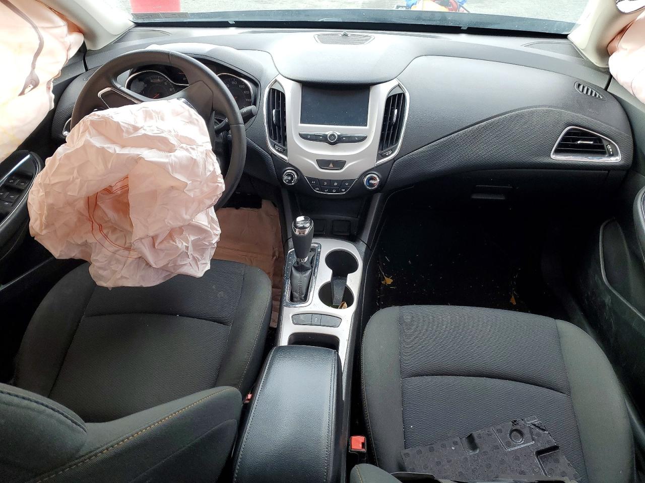 2016 CHEVROLET CRUZE LS photo 8