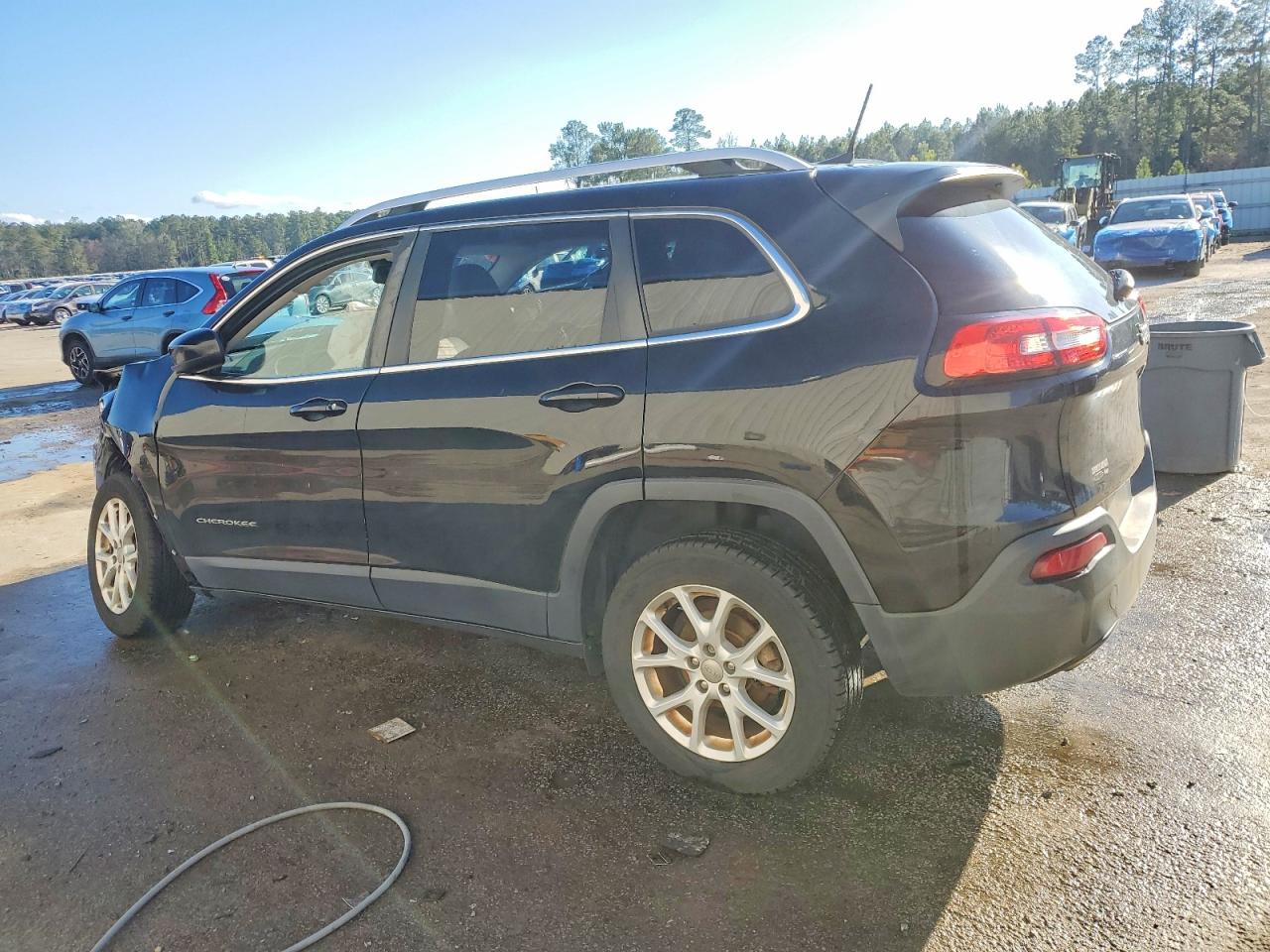 2018 JEEP CHEROKEE LATITUDE photo 2