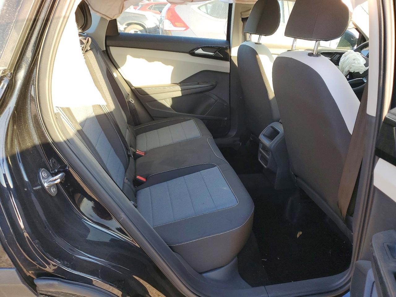 2025 VOLKSWAGEN TAOS S photo 11