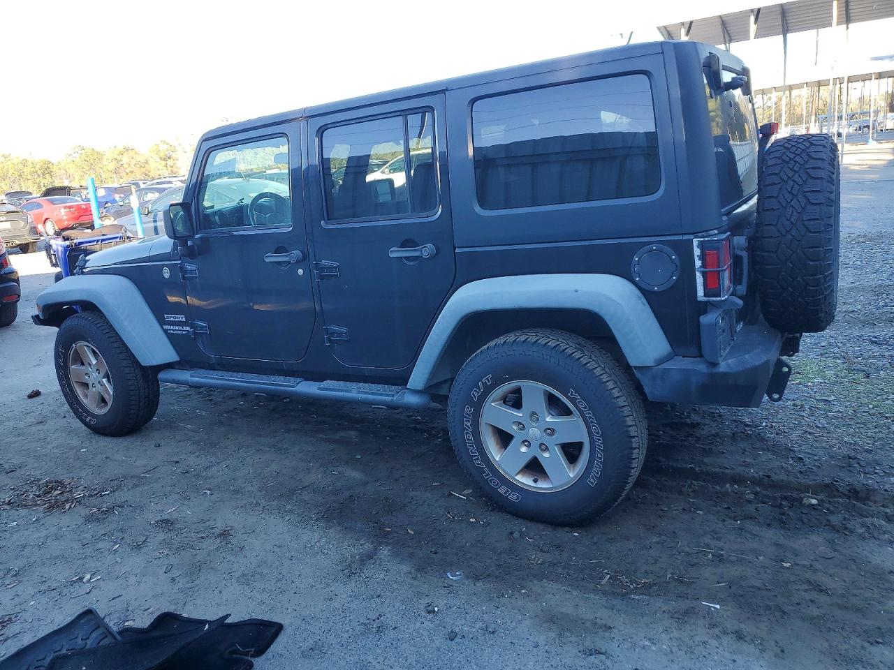 2012 JEEP WRANGLER UNLIMITED SPORT photo 2