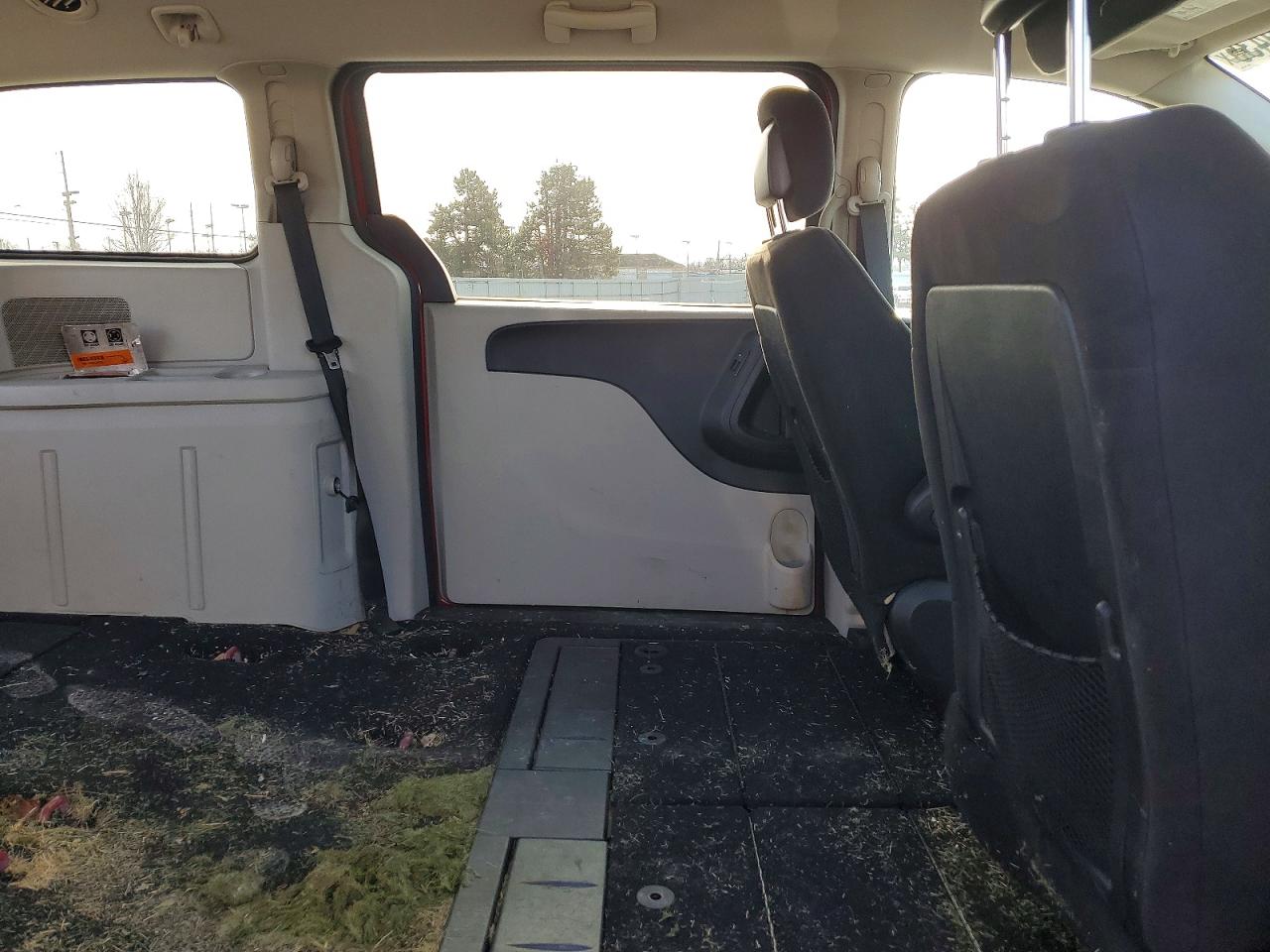 2013 DODGE GRAND CARAVAN SE photo 21