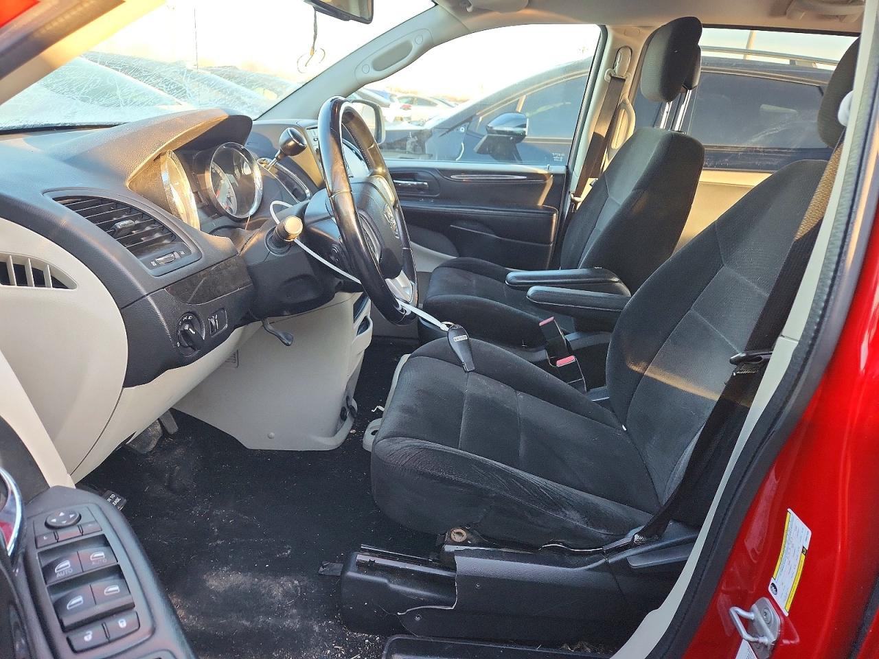 2013 DODGE GRAND CARAVAN SE photo 13