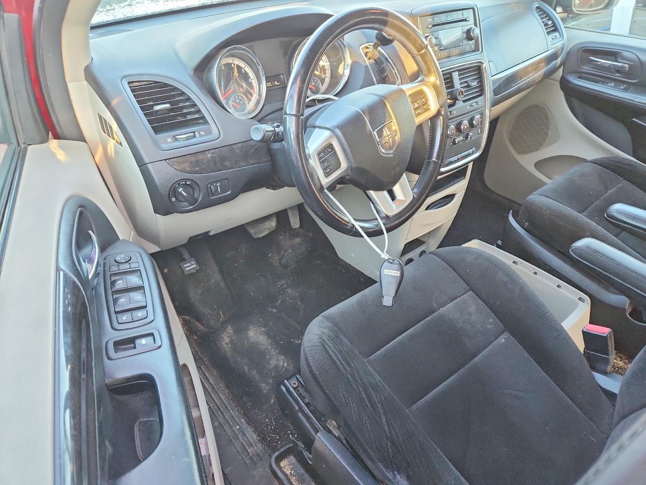 2013 DODGE GRAND CARAVAN SE photo 15