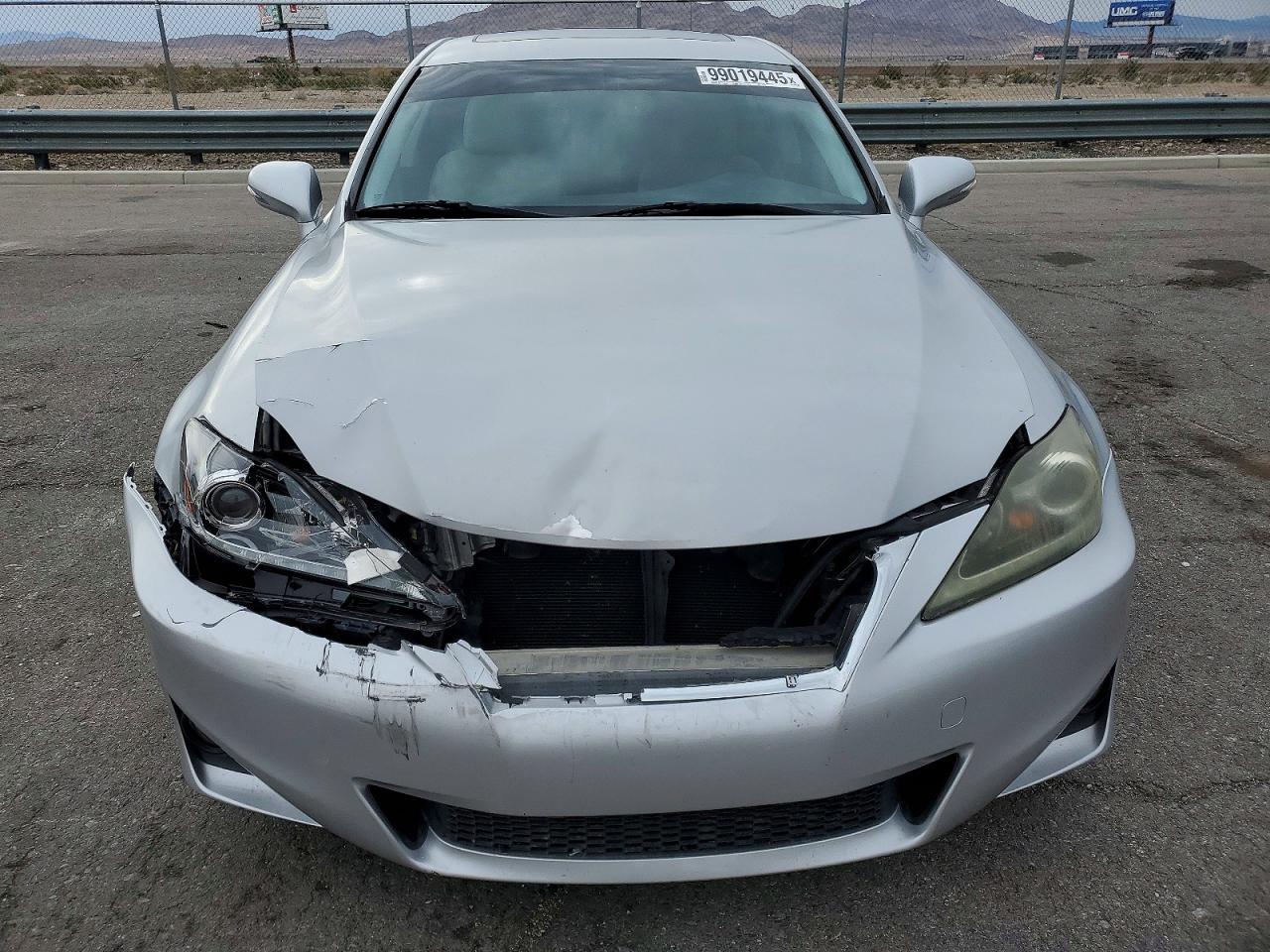 2012 LEXUS IS 250 photo 9