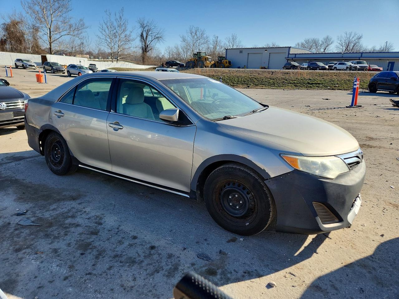 2013 TOYOTA CAMRY L photo 7