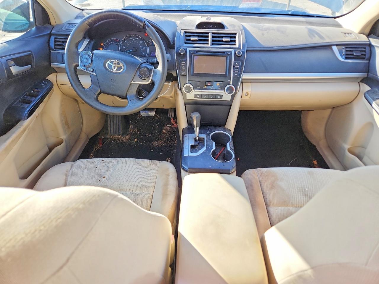 2013 TOYOTA CAMRY L photo 15