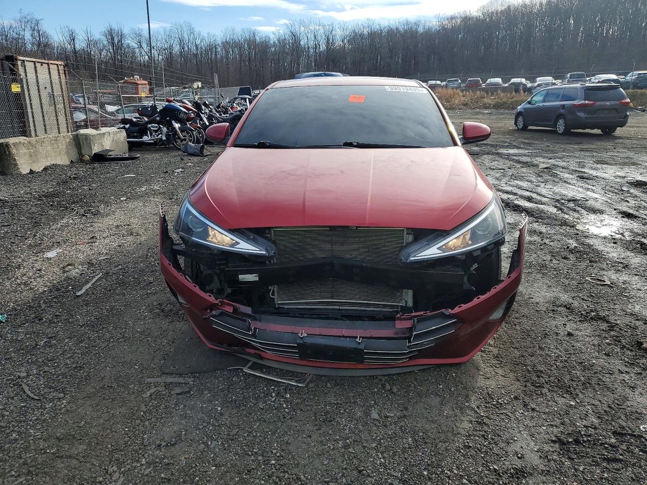 2020 HYUNDAI ELANTRA SE photo 9