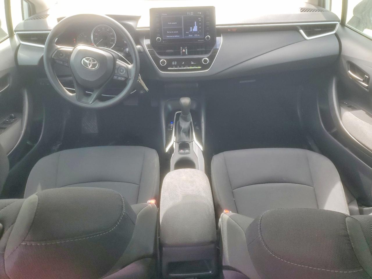2022 TOYOTA COROLLA LE photo 8