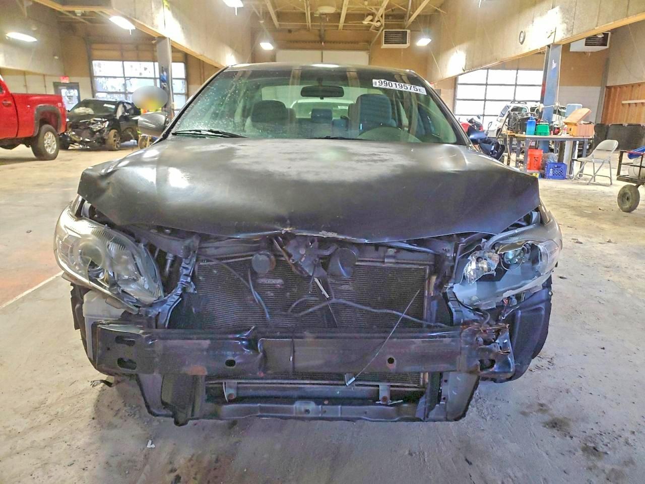 2011 TOYOTA CAMRY BASE photo 5