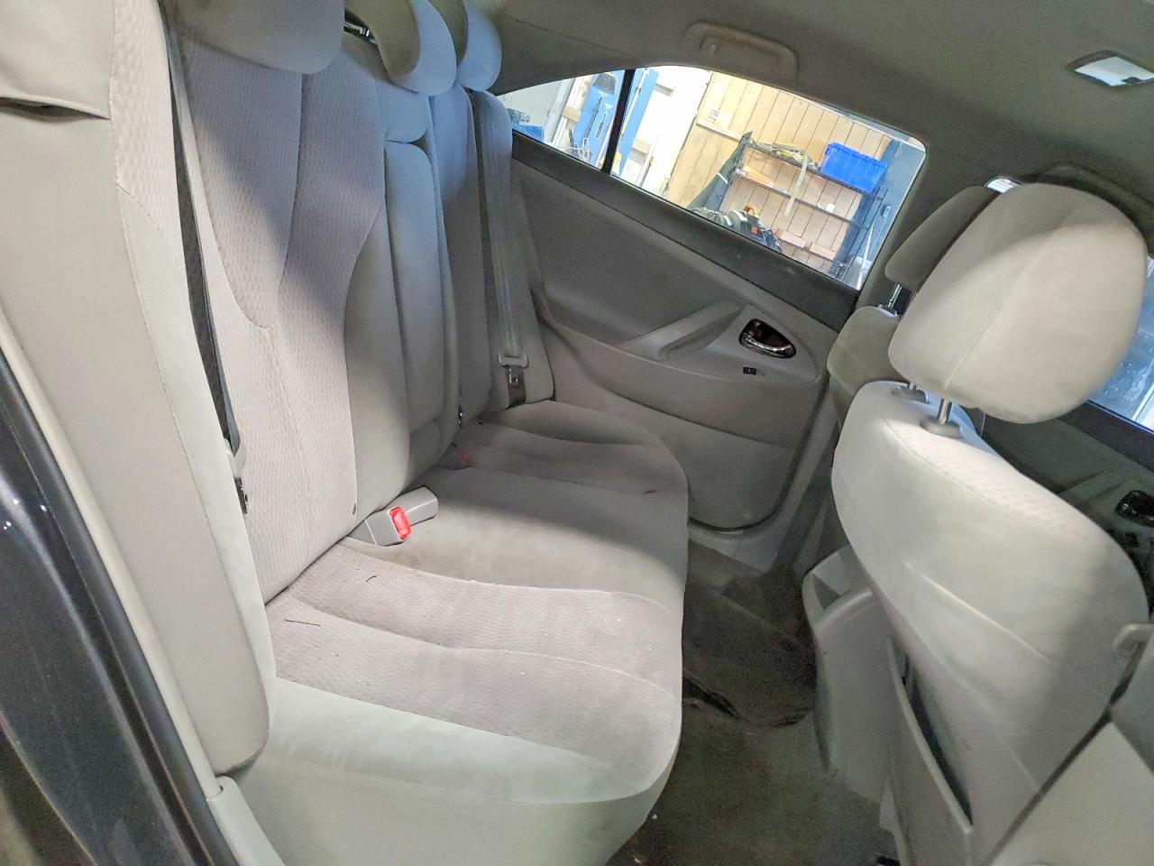 2011 TOYOTA CAMRY BASE photo 10