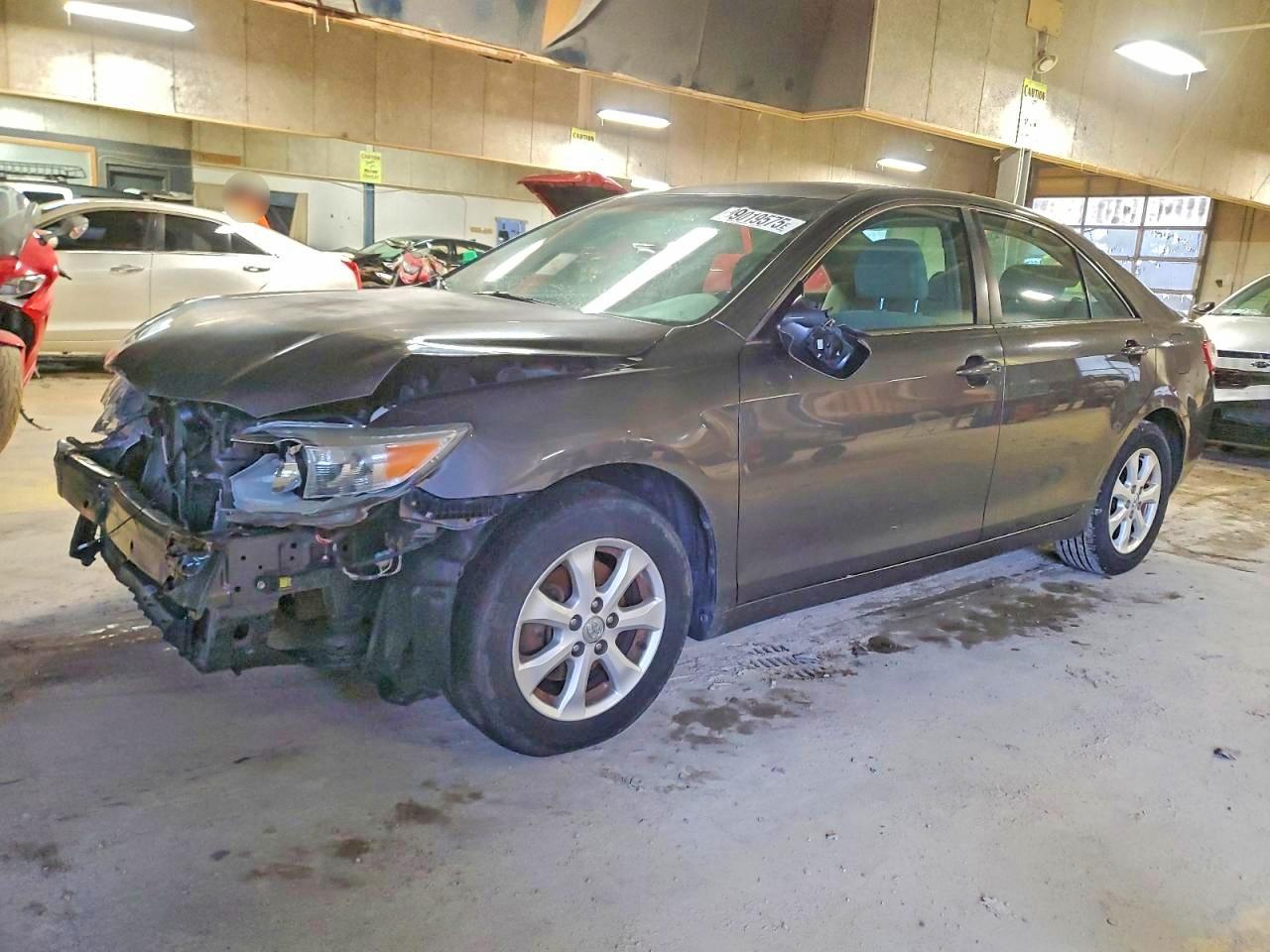 2011 TOYOTA CAMRY