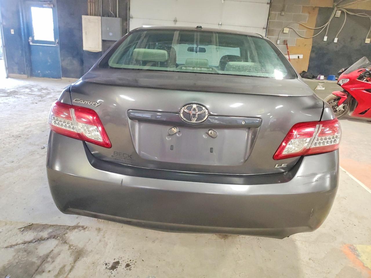2011 TOYOTA CAMRY BASE photo 6