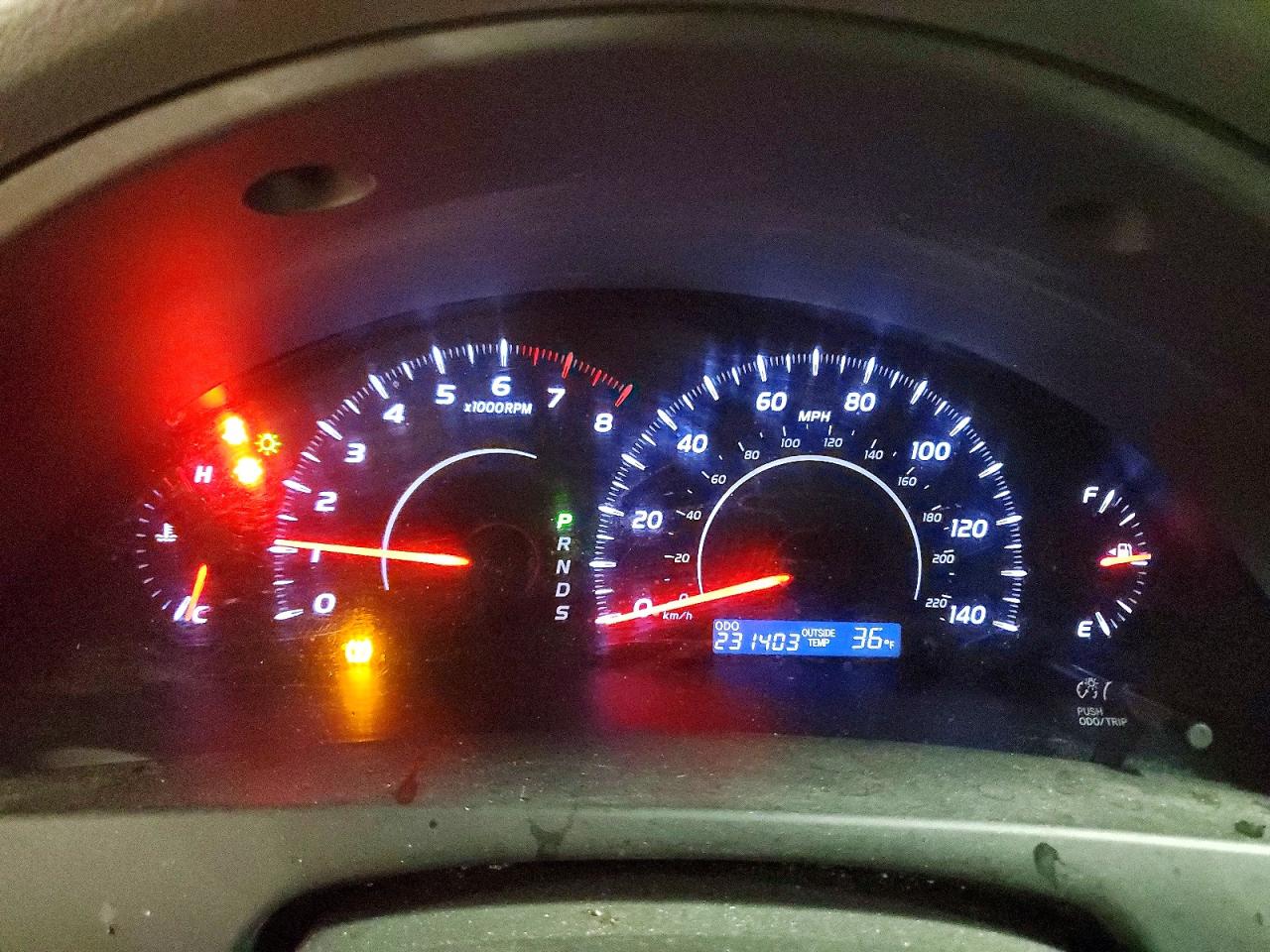 2011 TOYOTA CAMRY BASE photo 9