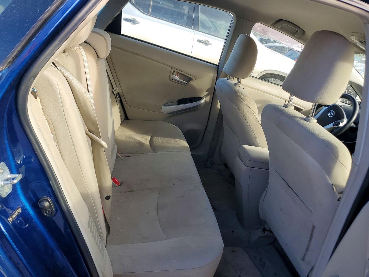 2011 TOYOTA PRIUS photo 10