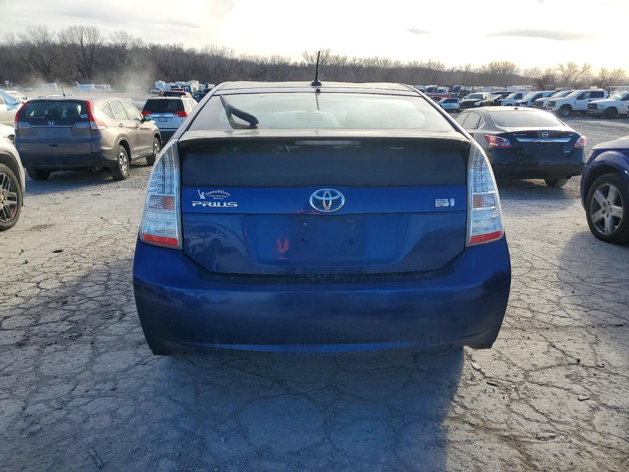 2011 TOYOTA PRIUS photo 6