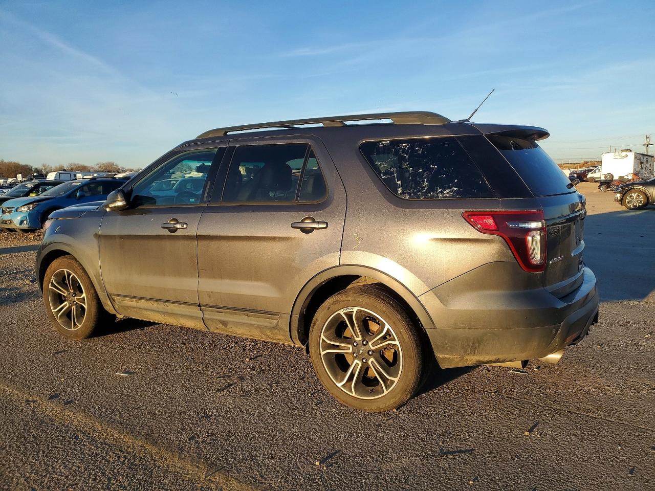 2015 FORD EXPLORER SPORT photo 2